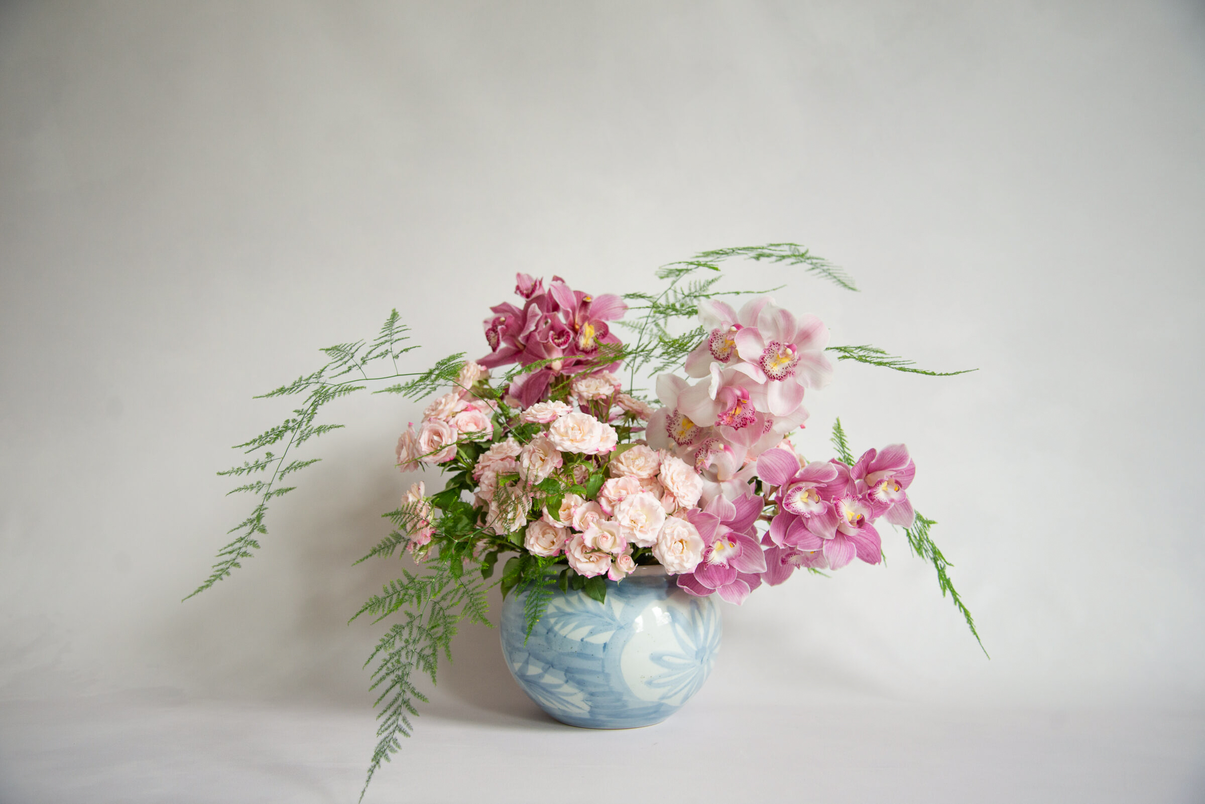Pink Skies Mother's Day flower delivery Chicago — Maison HMR floral arrangement