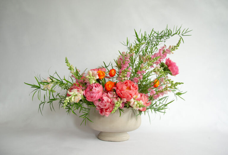 Garden Party Mother's Day flower delivery Chicago — Maison HMR floral arrangement