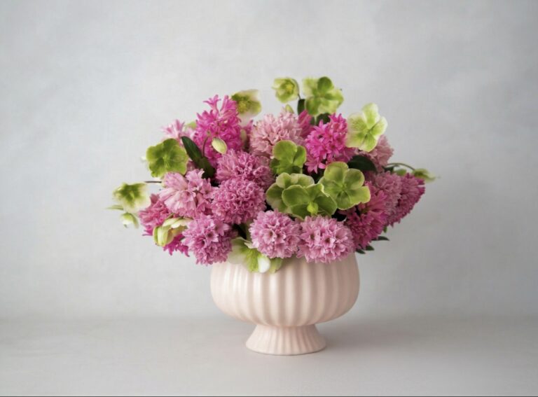 Heaven Scent Mother's Day flower delivery Chicago — Maison HMR floral arrangement